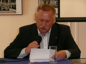 P1000556   
